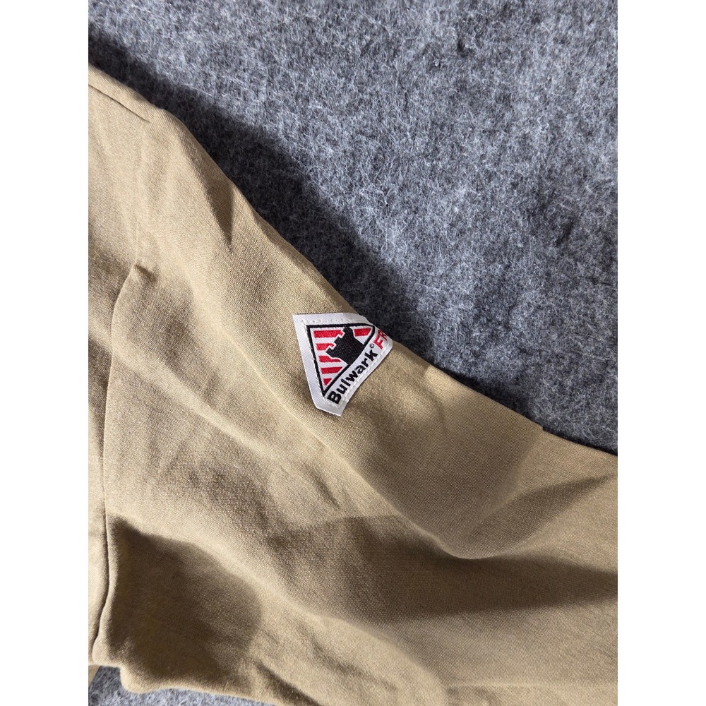 Mens Coveralls 40 RG Khaki Tan Flame Resistant Nomex Arc Rating Bulwark FR - Picture 4 of 11